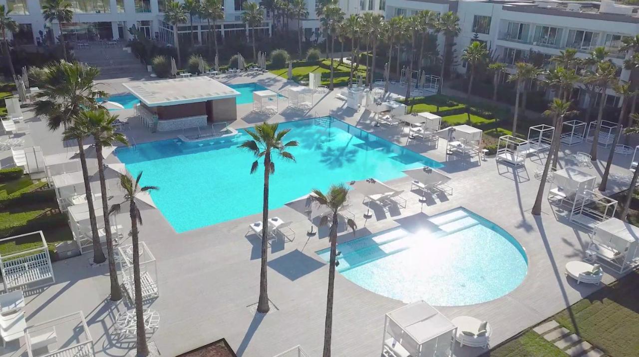 فندق The View بوزنيقة المظهر الخارجي الصورة The pool at the Hilton Scottsdale Resort