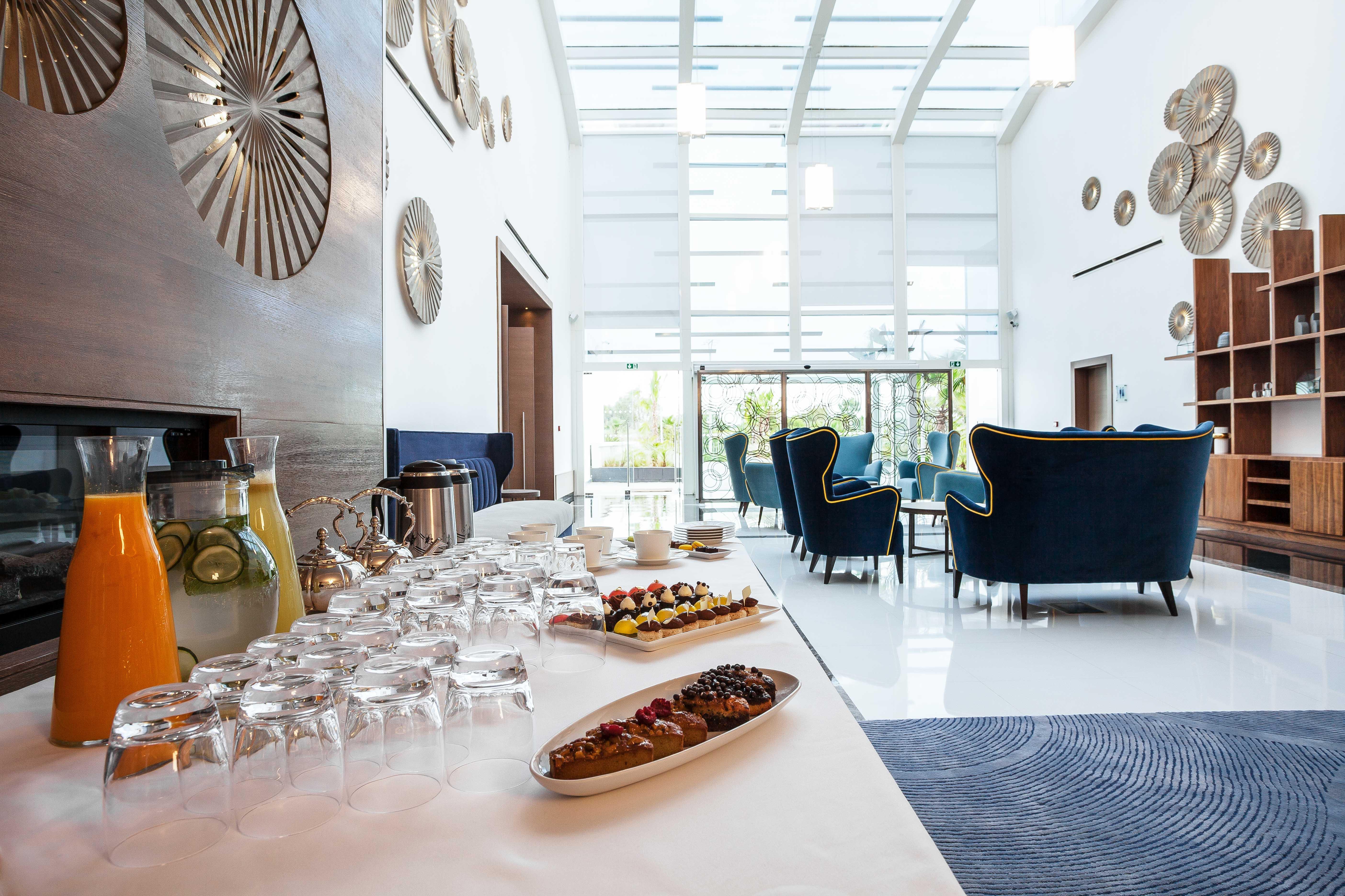 فندق The View بوزنيقة المظهر الخارجي الصورة The lounge at the airport