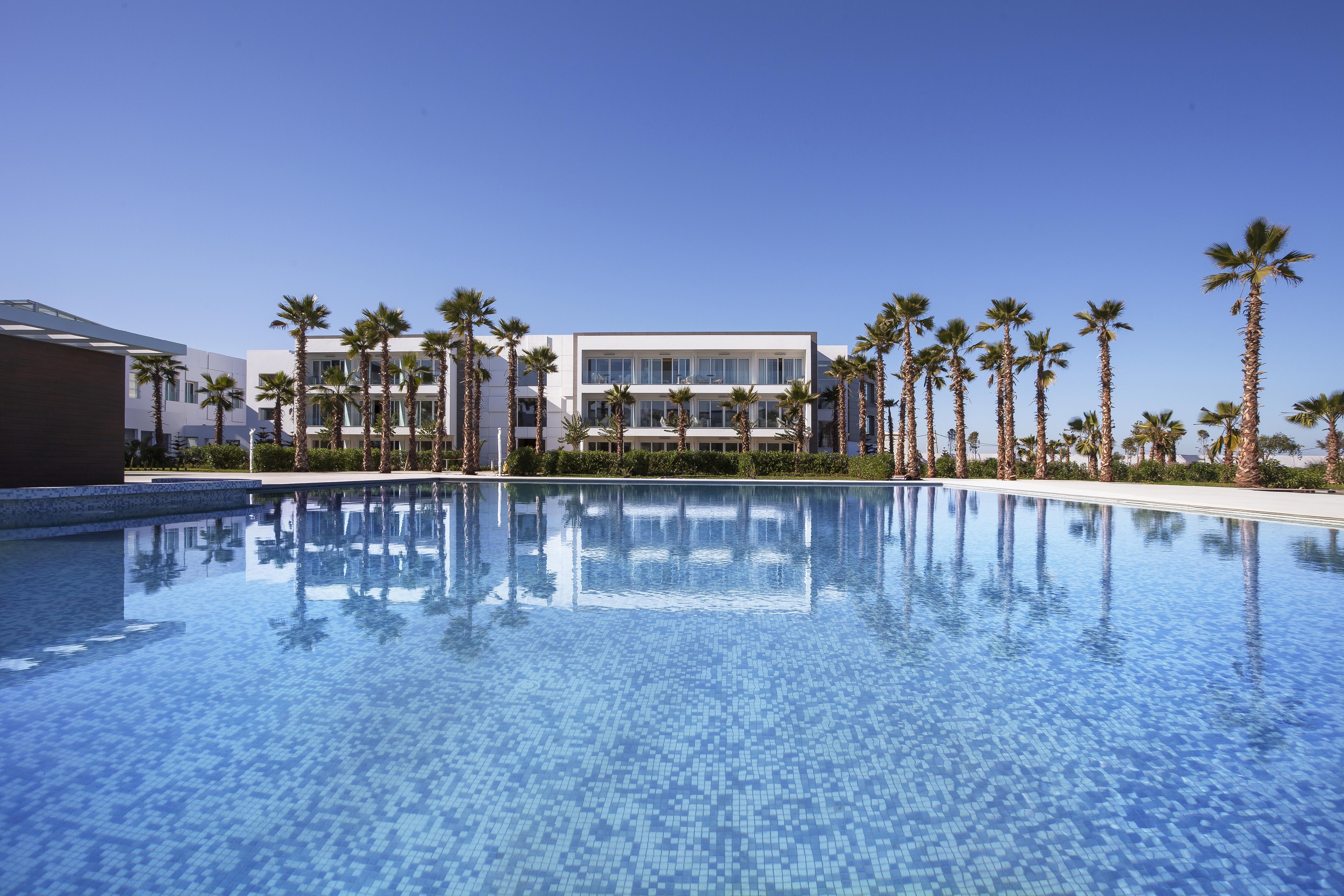 فندق The View بوزنيقة المظهر الخارجي الصورة The resort's main pool